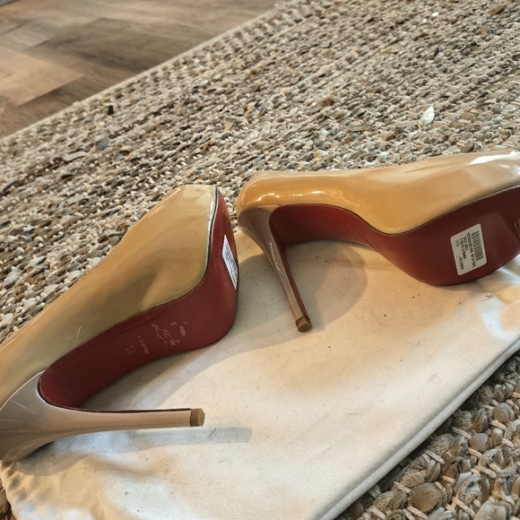 Color: Cream - Picture 3 of 3